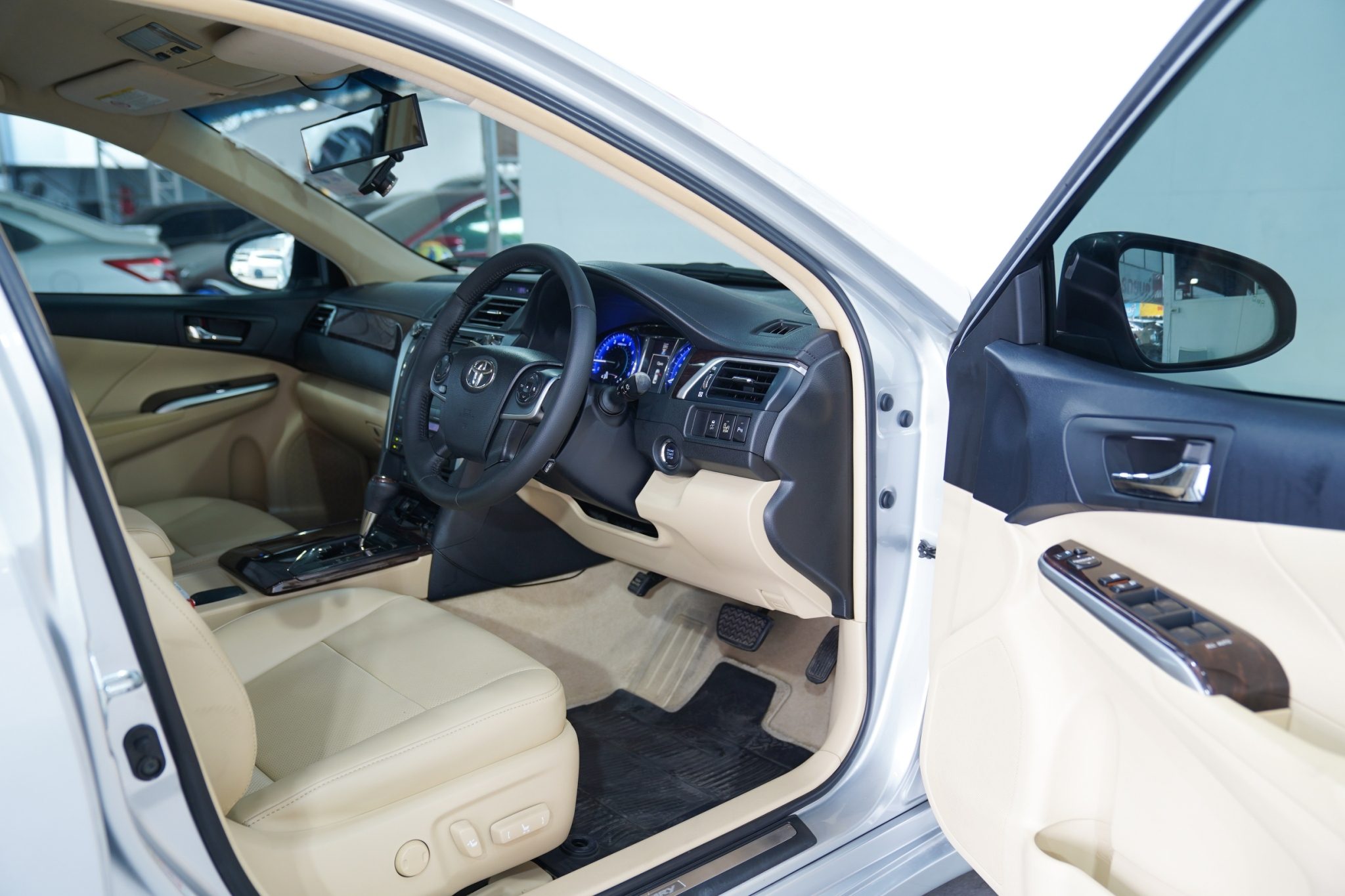 2015 TOYOTA CAMRY 2.0 G AT