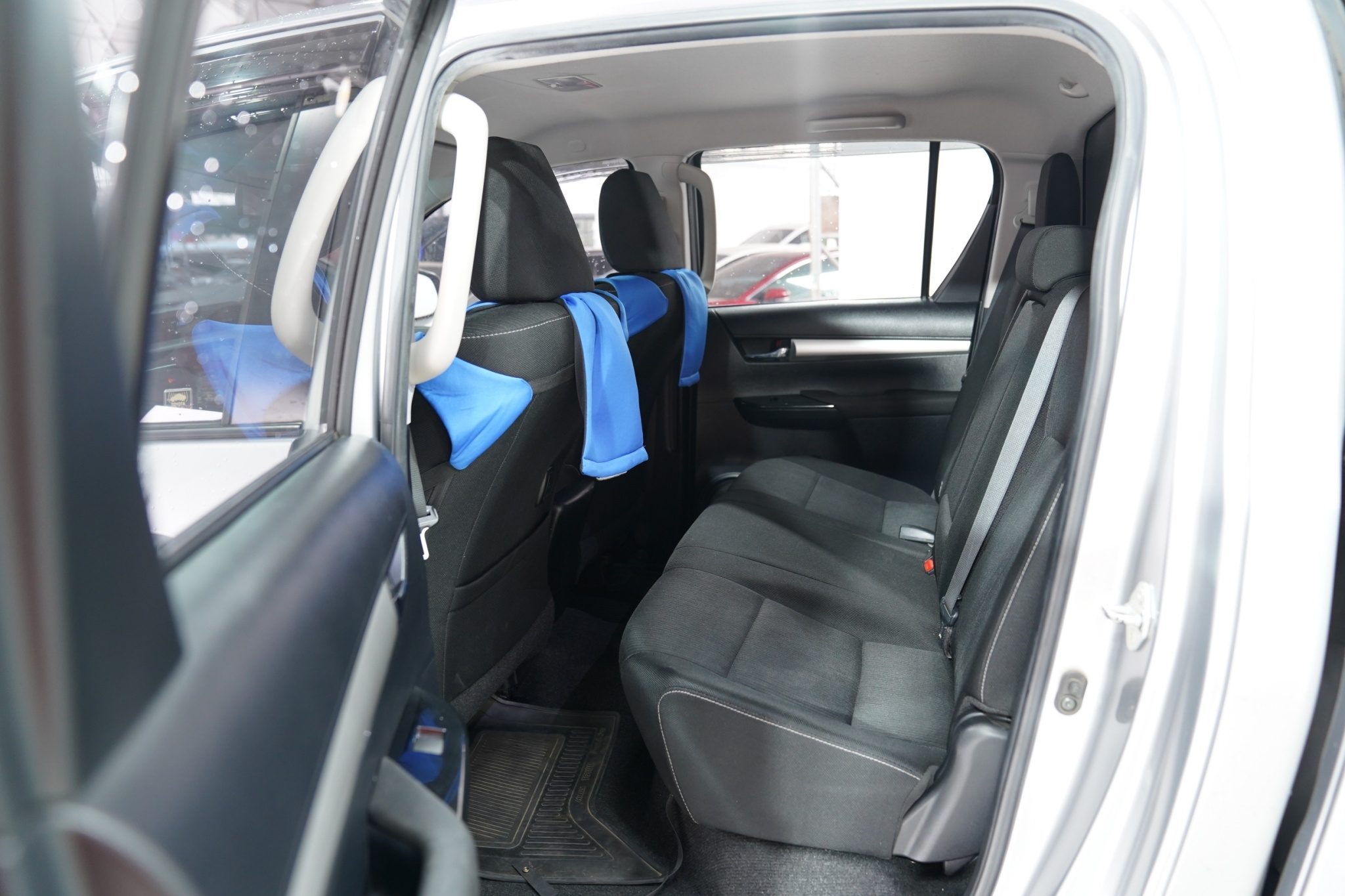 2019 TOYOTA REVO DOUBLECAB 2.4 E PRERUNNER MT