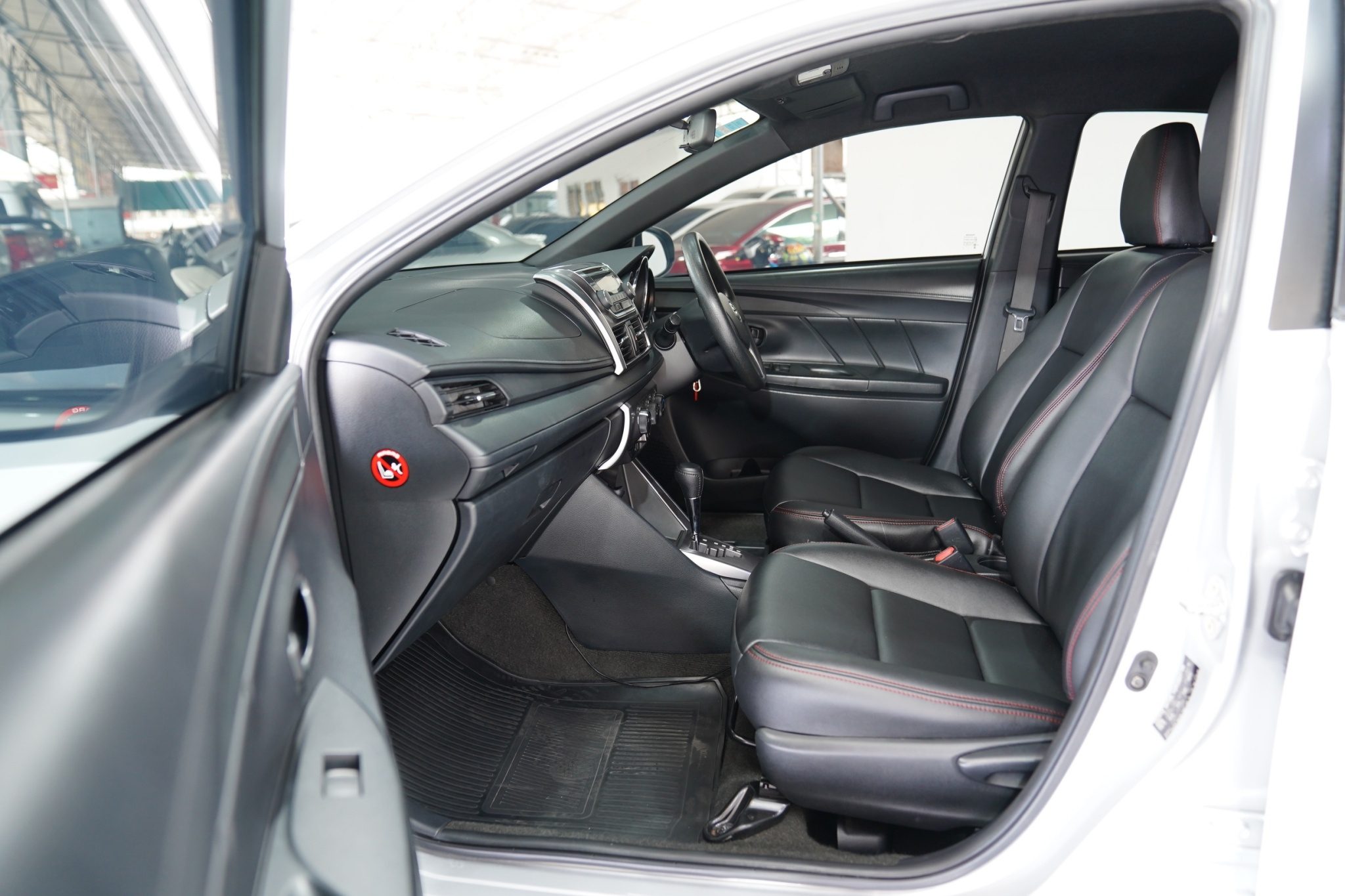 2016 TOYOTA YARIS 1.2 E AT