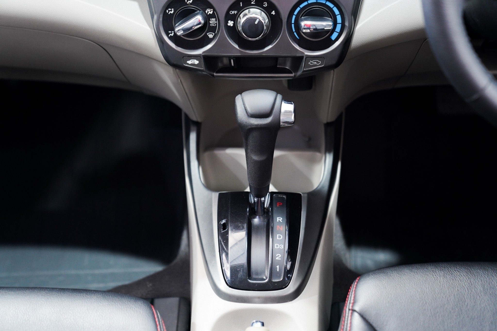 2013 HONDA CITY 1.5 V AT