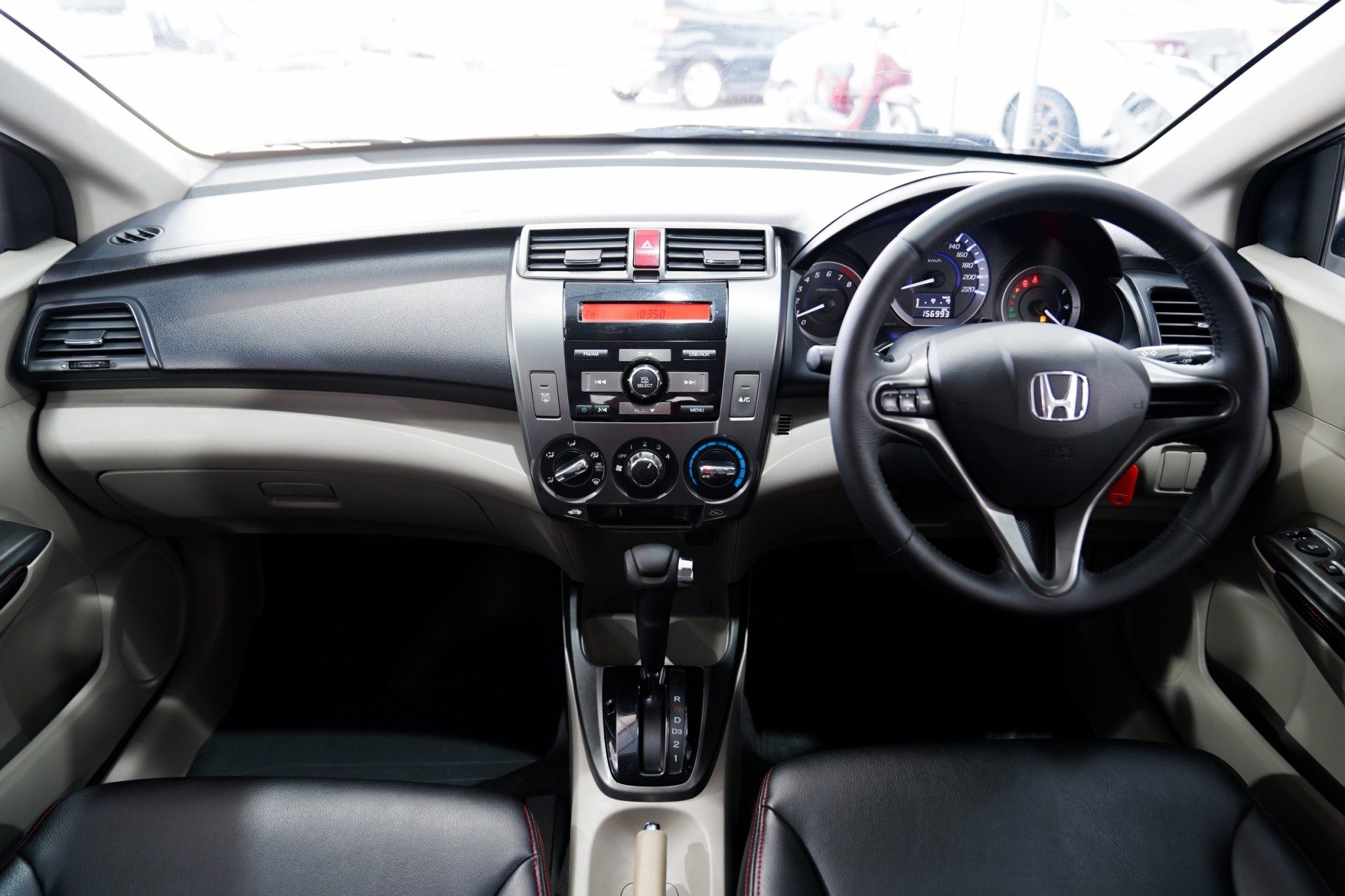2013 HONDA CITY 1.5 V AT