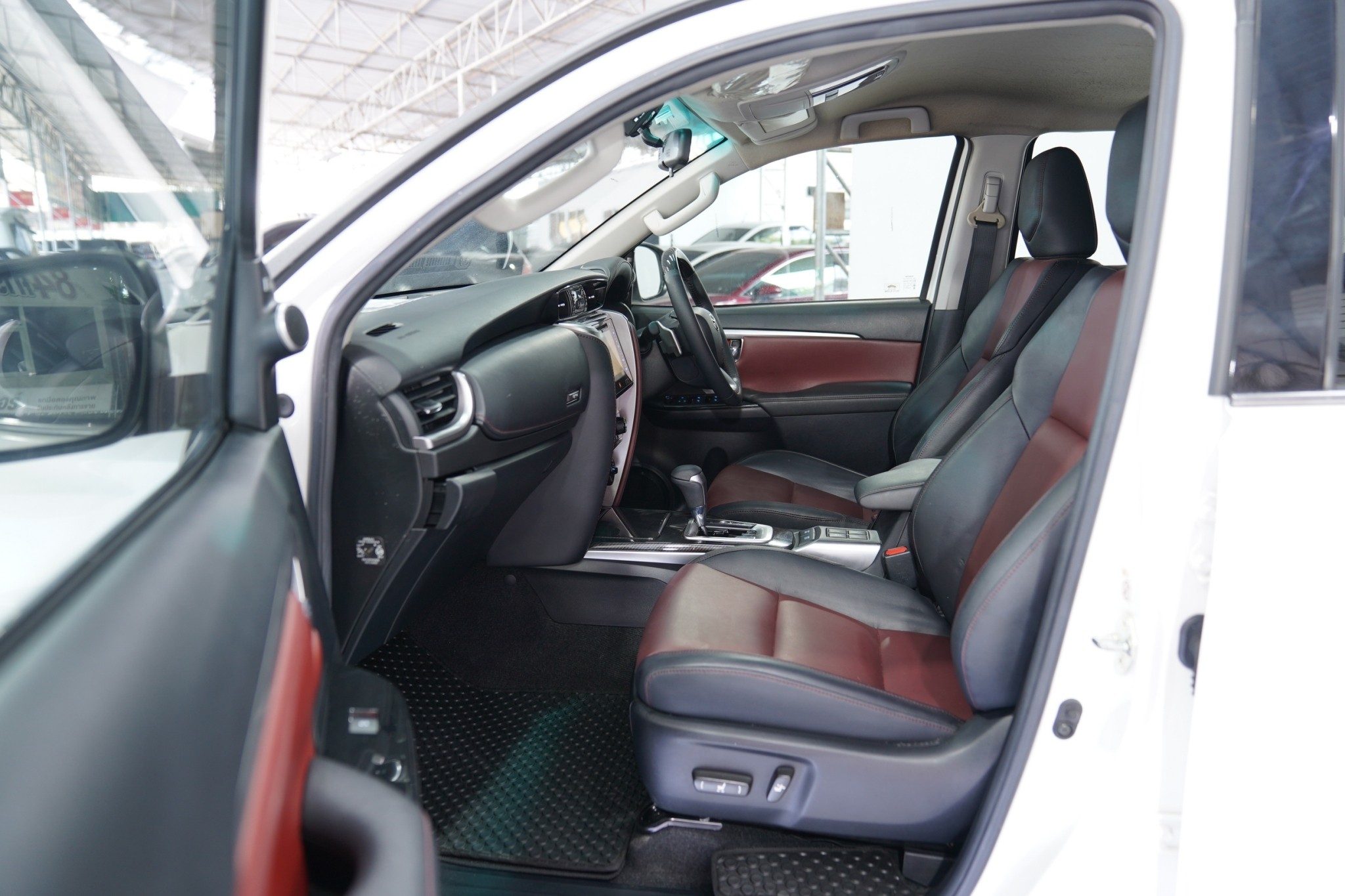 2019 TOYOTA FORTUNER 2.8 SIGMA 4 TRD SPORTIVO AT/4WD