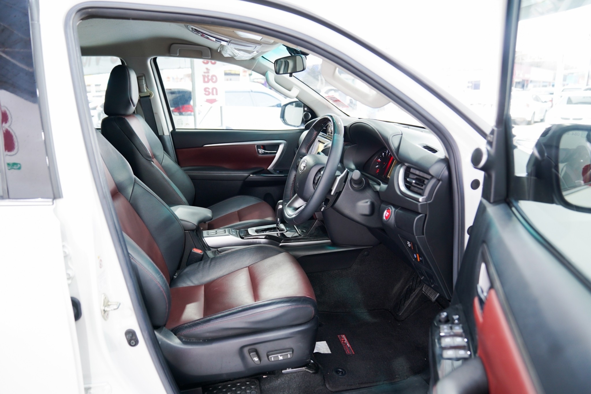 2019 TOYOTA FORTUNER 2.8 SIGMA 4 TRD SPORTIVO AT/4WD