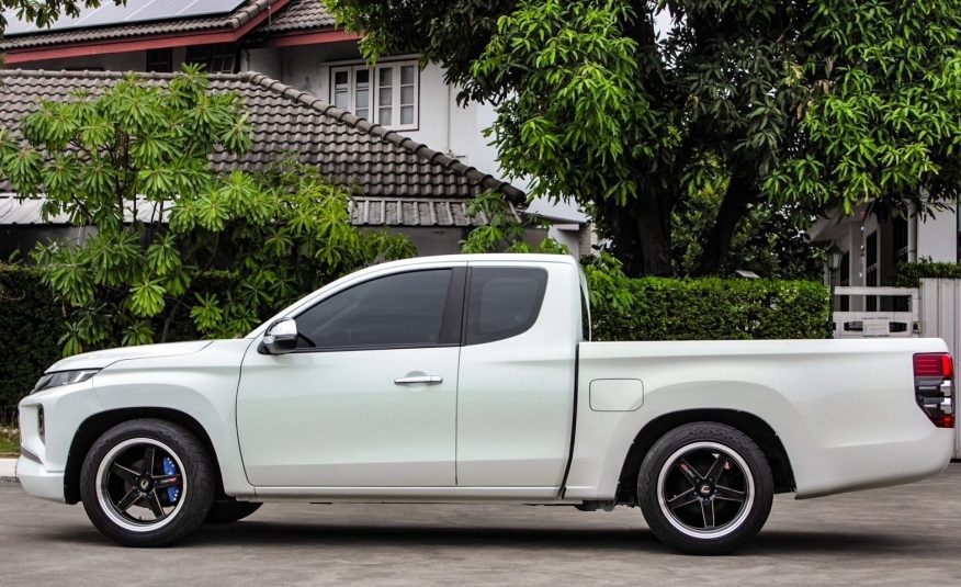 2020 MITSUBISHI TRITON 2.5 GLX MEGA CAB