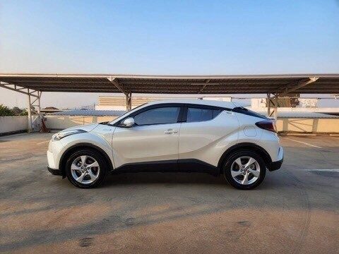 2018 TOYOTA CHR 1.8 HV Mid +ไฟฟ้า