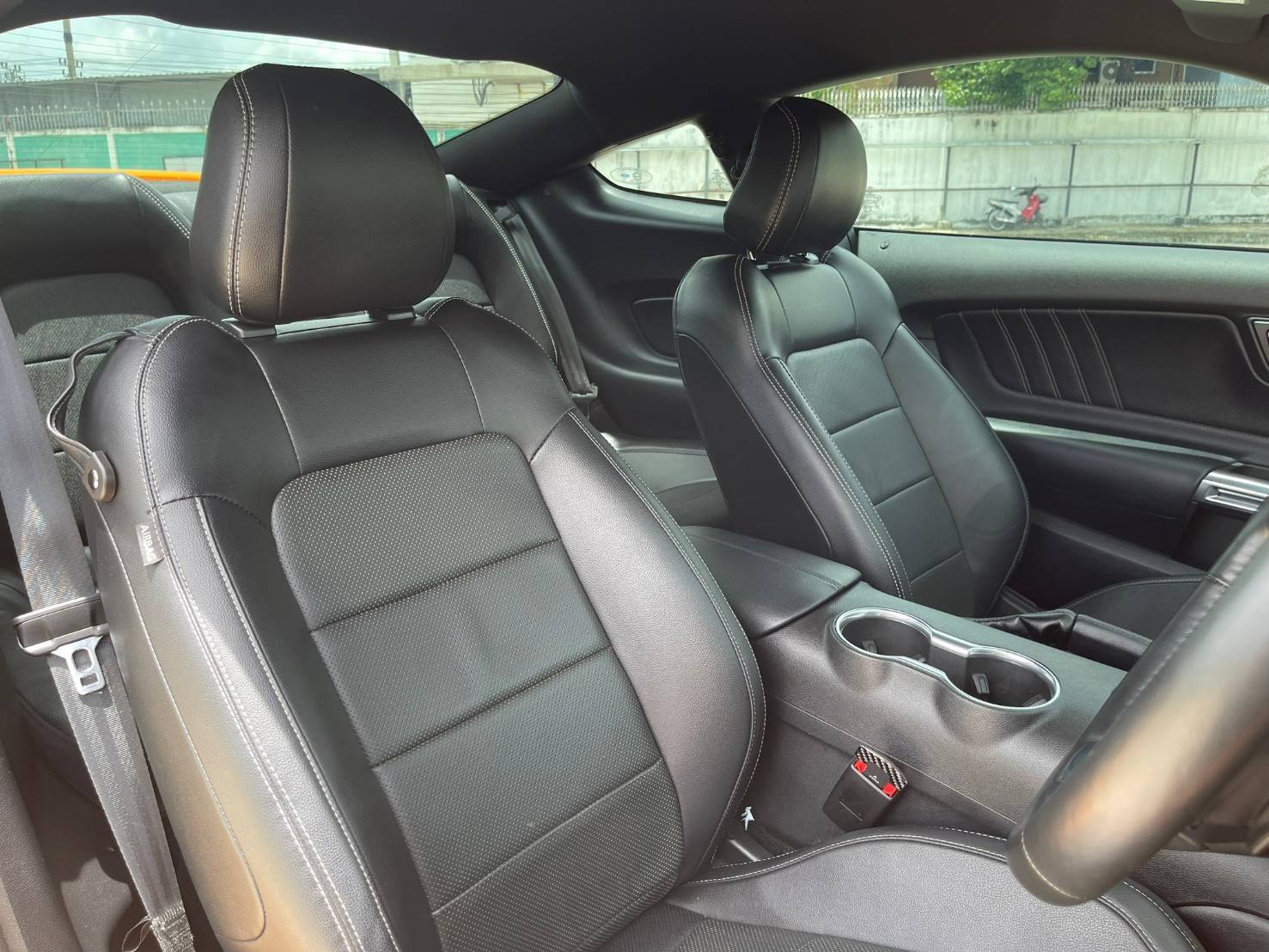 2019 Ford Mustang 5.0 V8 GT Coupe’ Performance Pack