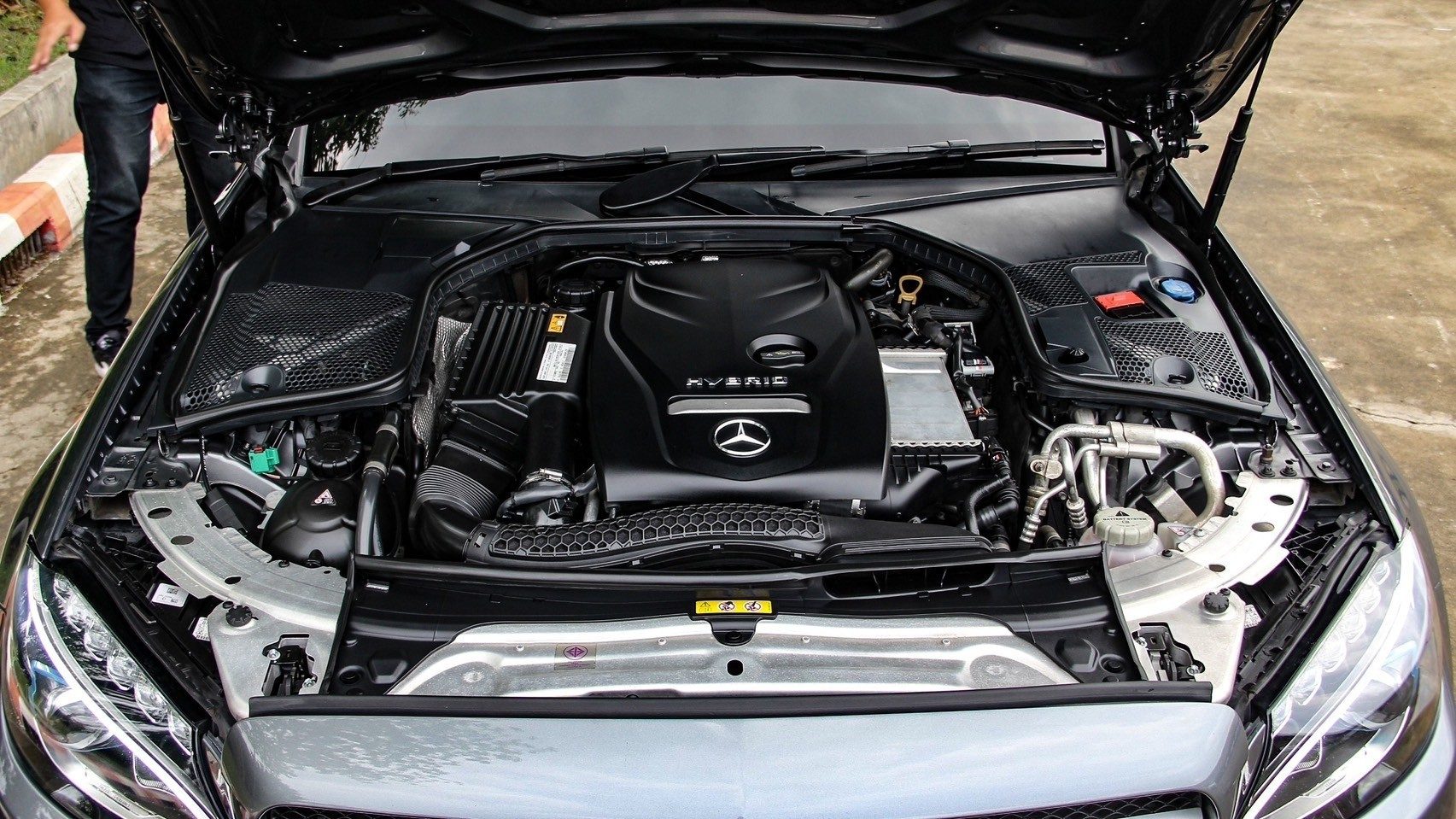 2019 BENZ C-CLASS C350e AVANTGARDE