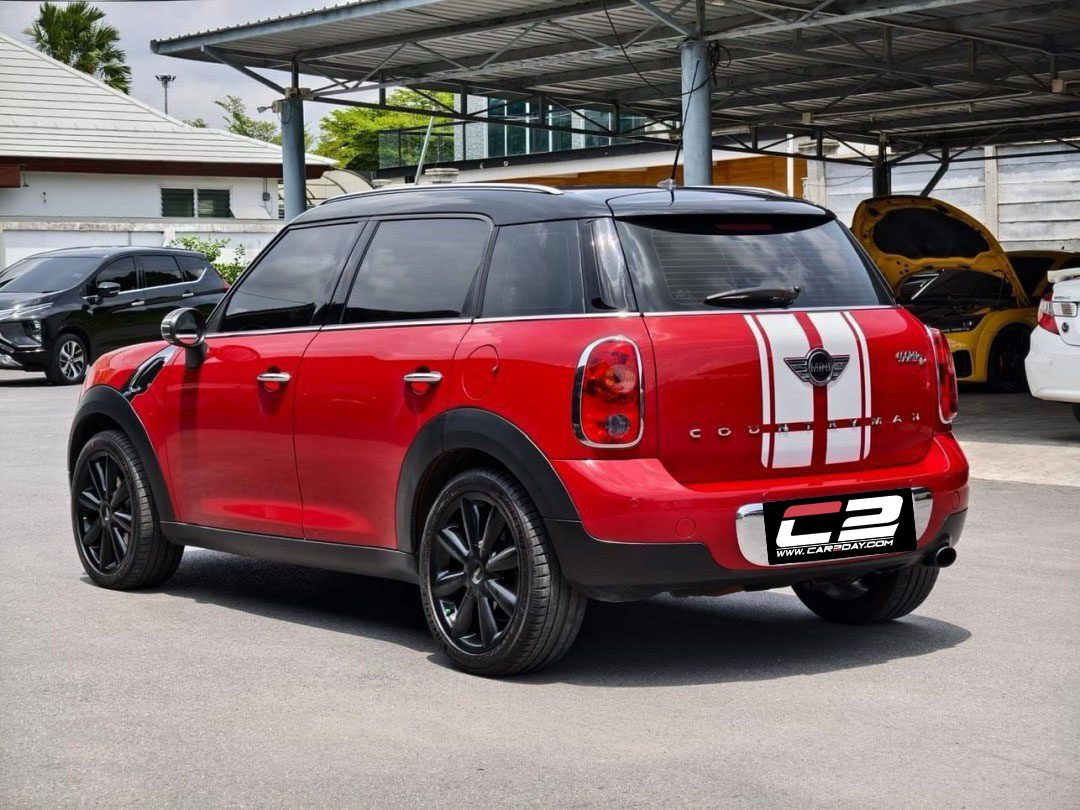 2015 Mini Cooper D Countryman Look 2
