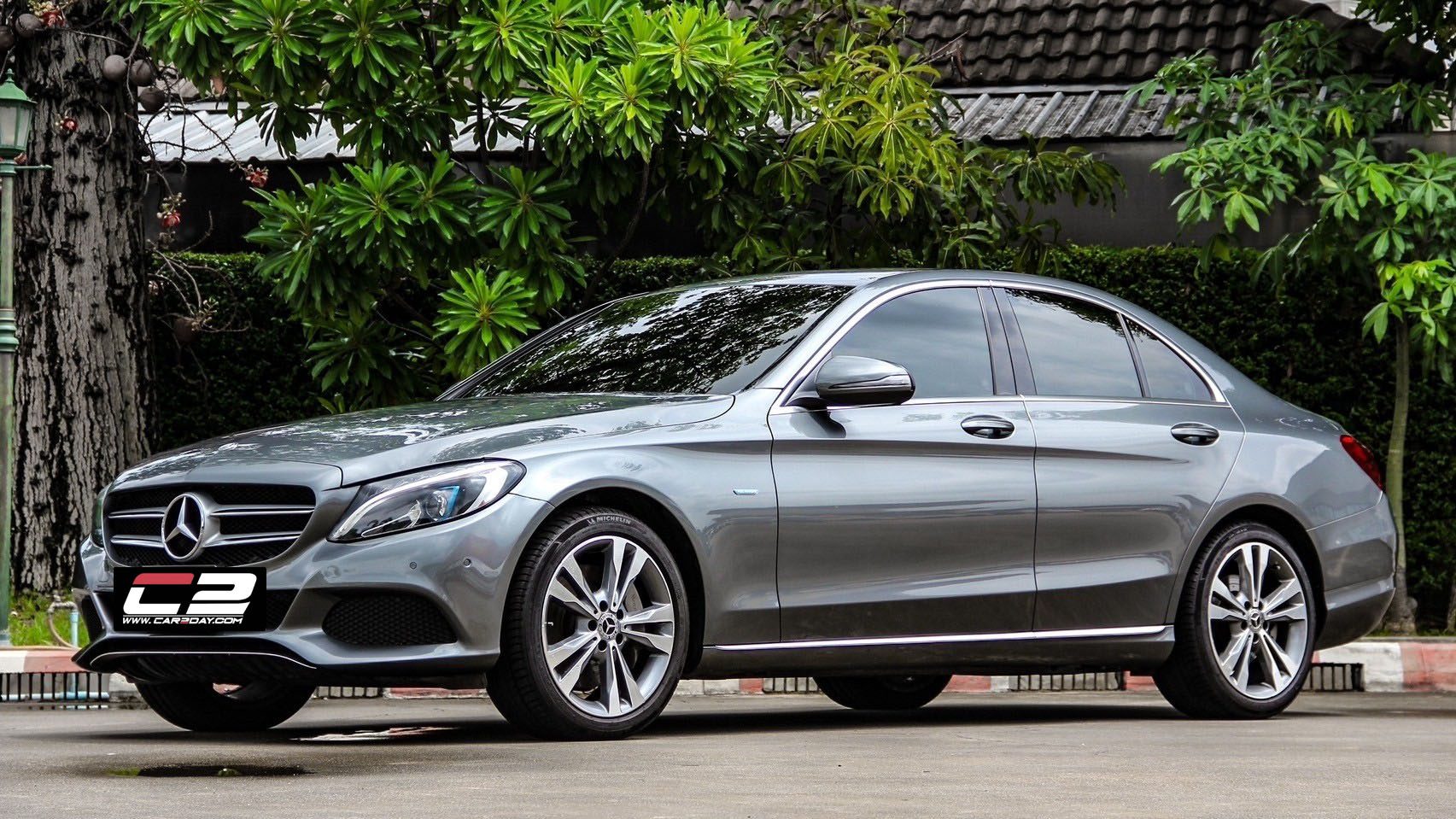 2019 BENZ C-CLASS C350e AVANTGARDE