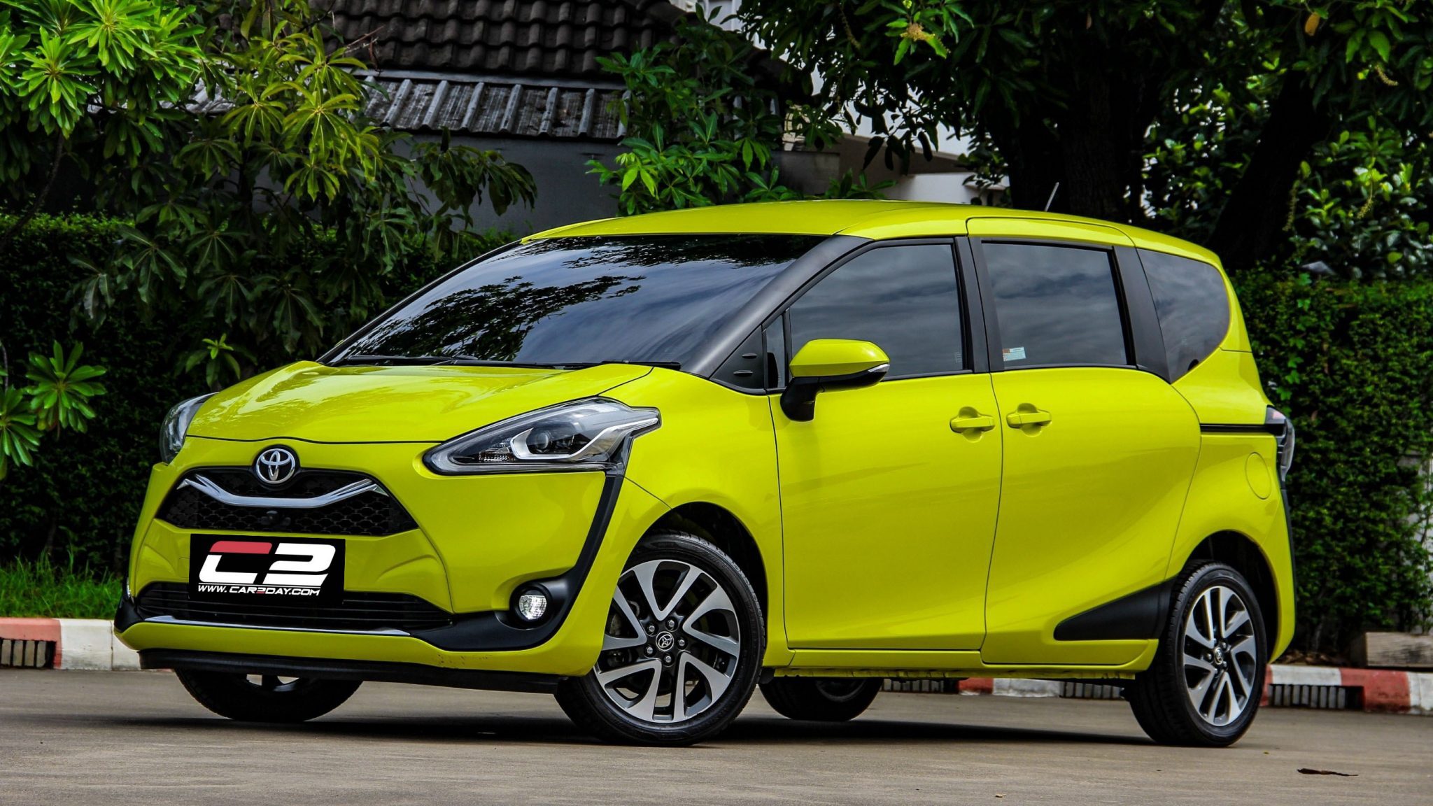 2020 TOYOTA SIENTA 1.5 V