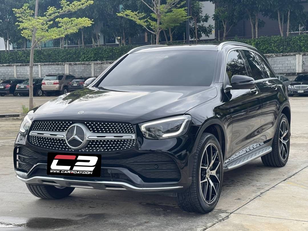 2020 Mercedes Benz GLC300e AMG Dynamic 4MATIC