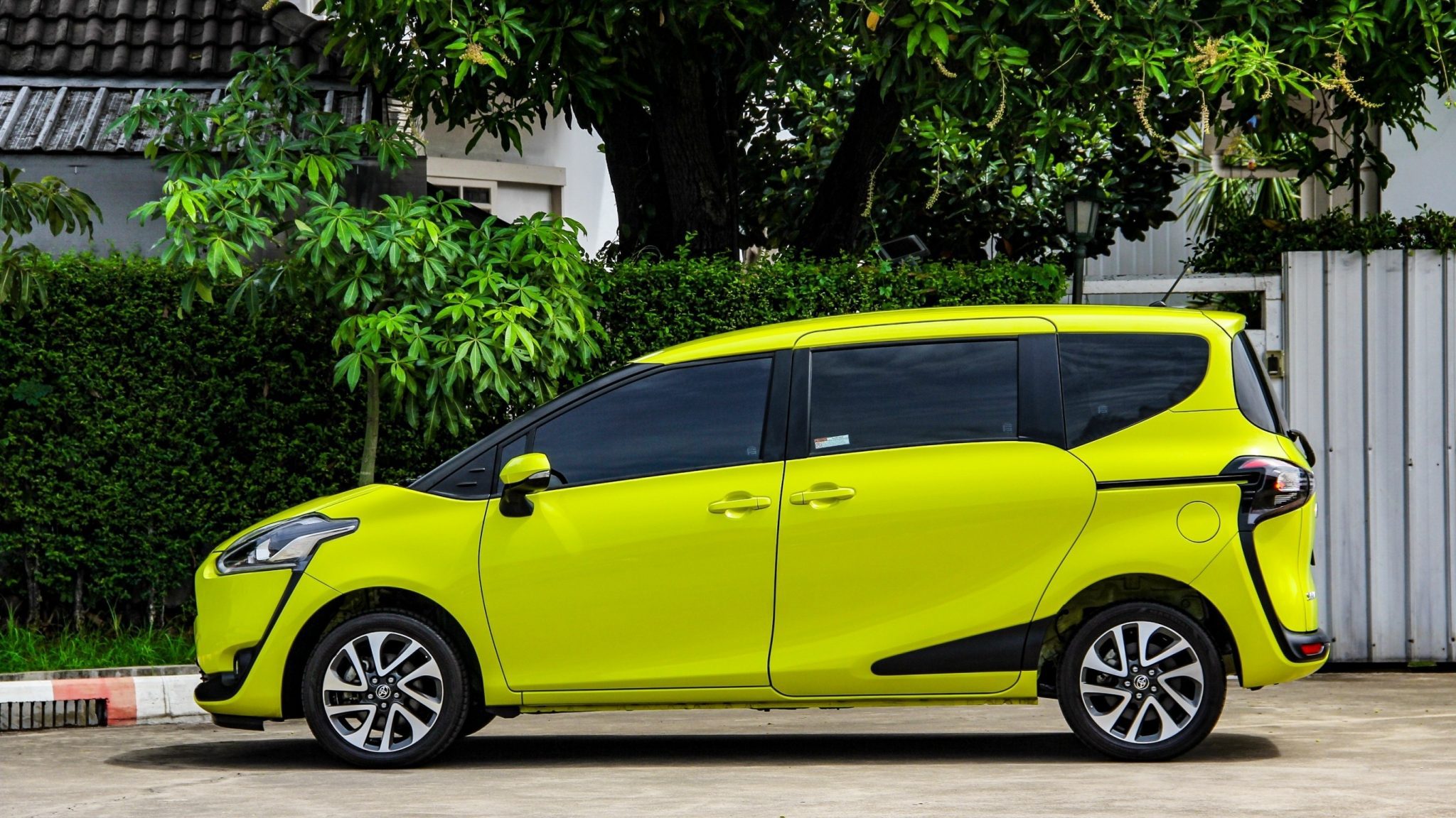2020 TOYOTA SIENTA 1.5 V