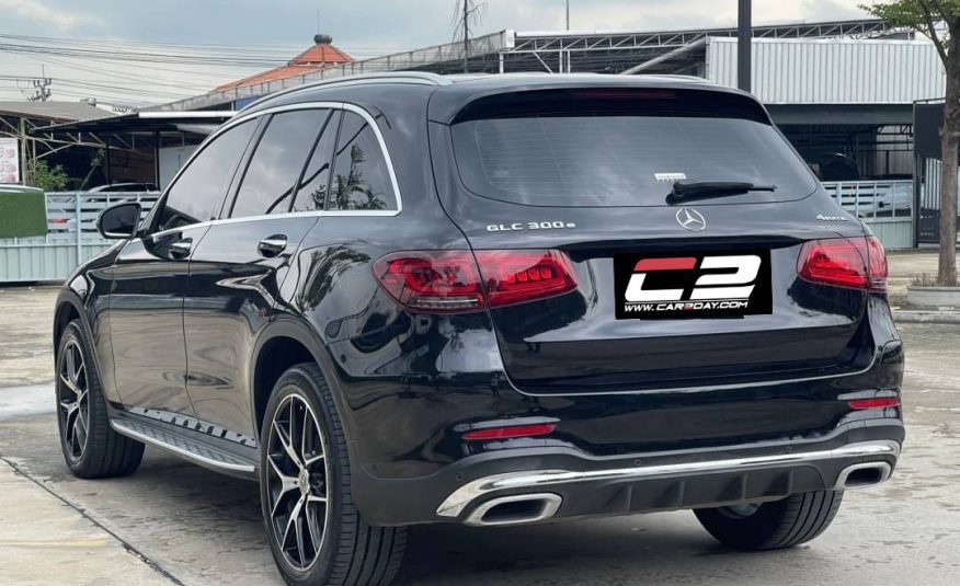 2020 Mercedes Benz GLC300e AMG Dynamic 4MATIC