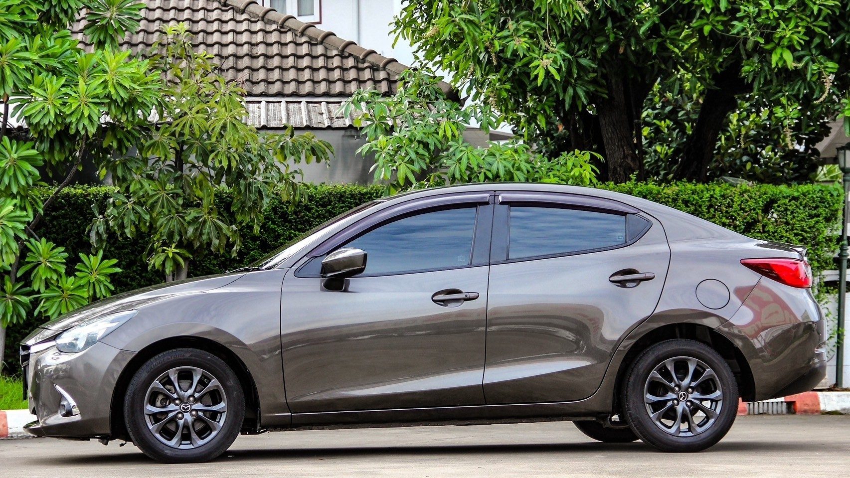 2018 MAZDA MAZDA2 1.3 High Connect