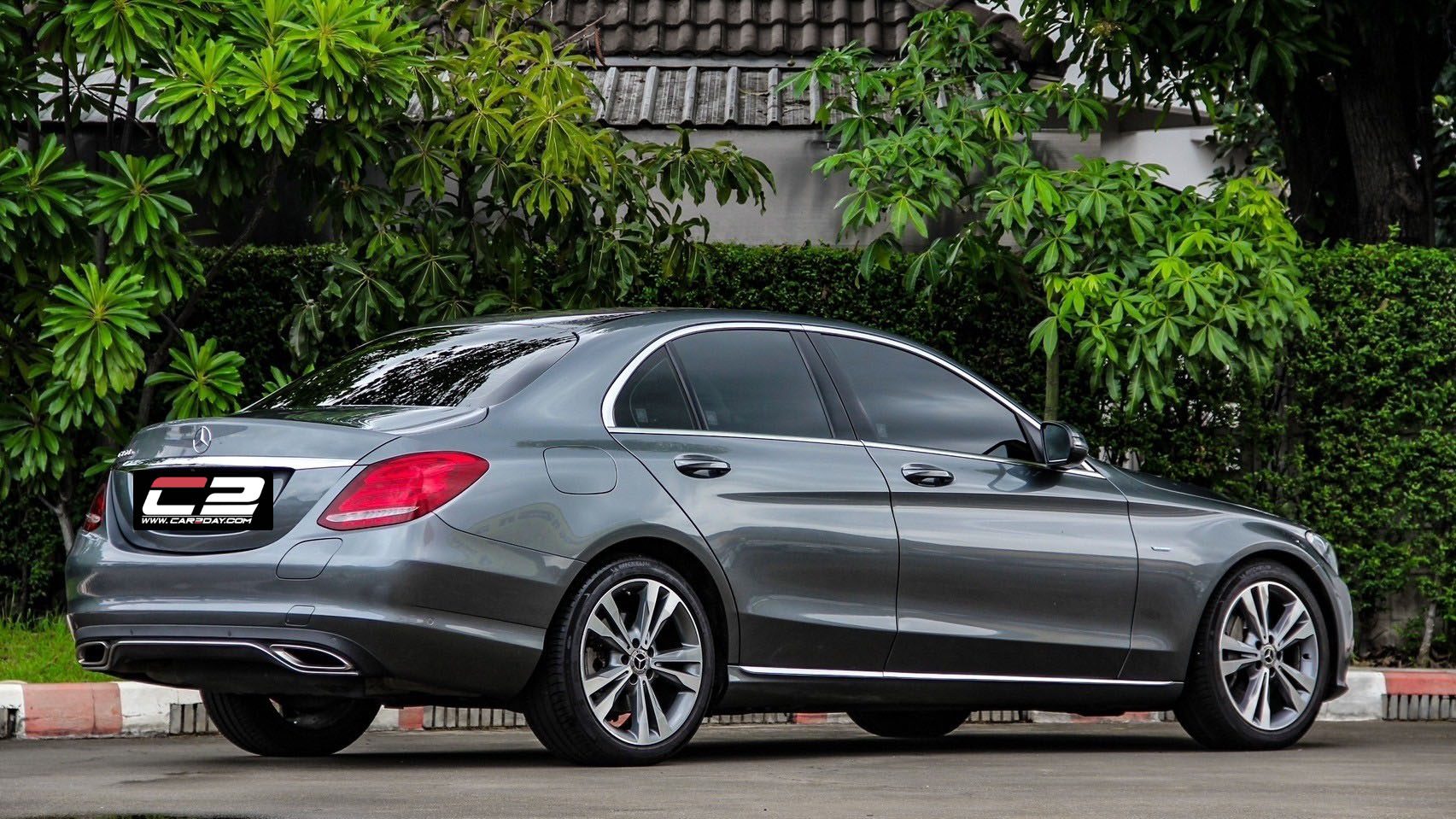 2019 BENZ C-CLASS C350e AVANTGARDE