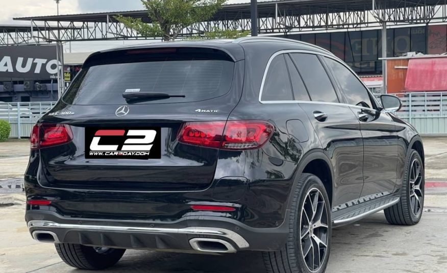 2020 Mercedes Benz GLC300e AMG Dynamic 4MATIC