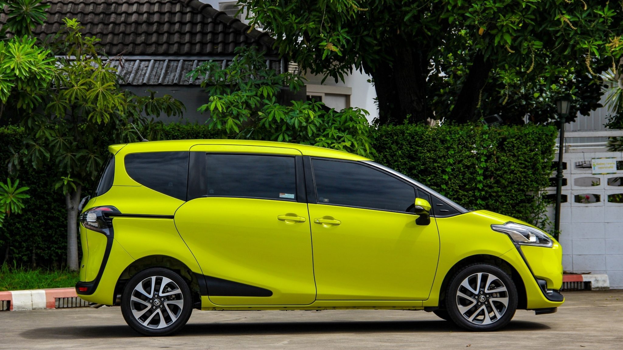 2020 TOYOTA SIENTA 1.5 V