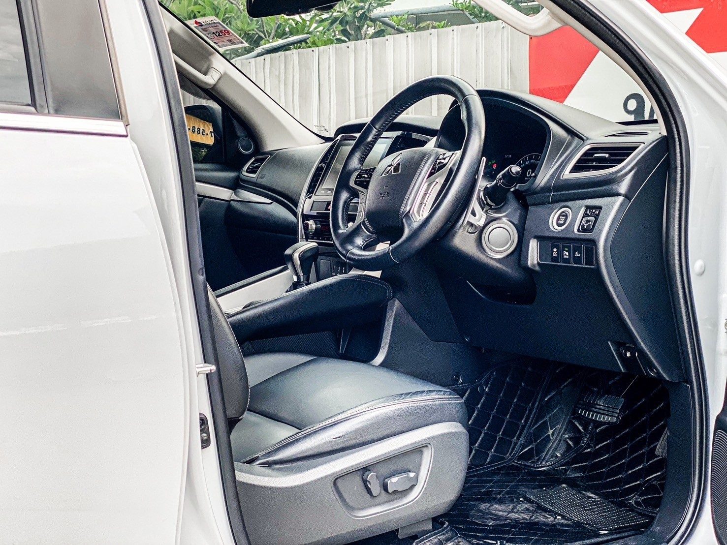 2019 MITSUBISHI PAJERO SPORT Minor Change  2.4 GT Premium 2WD