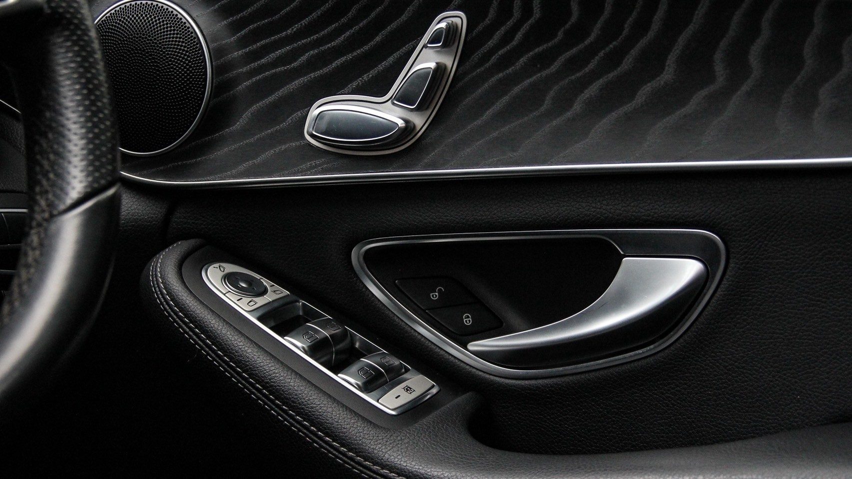 2019 BENZ C-CLASS C350e AVANTGARDE