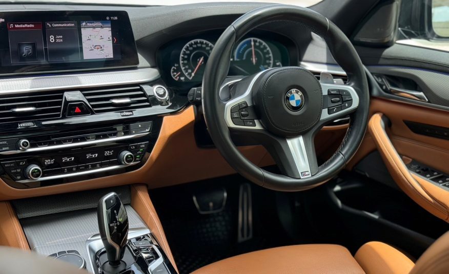 2019 BMW 530e M Sport