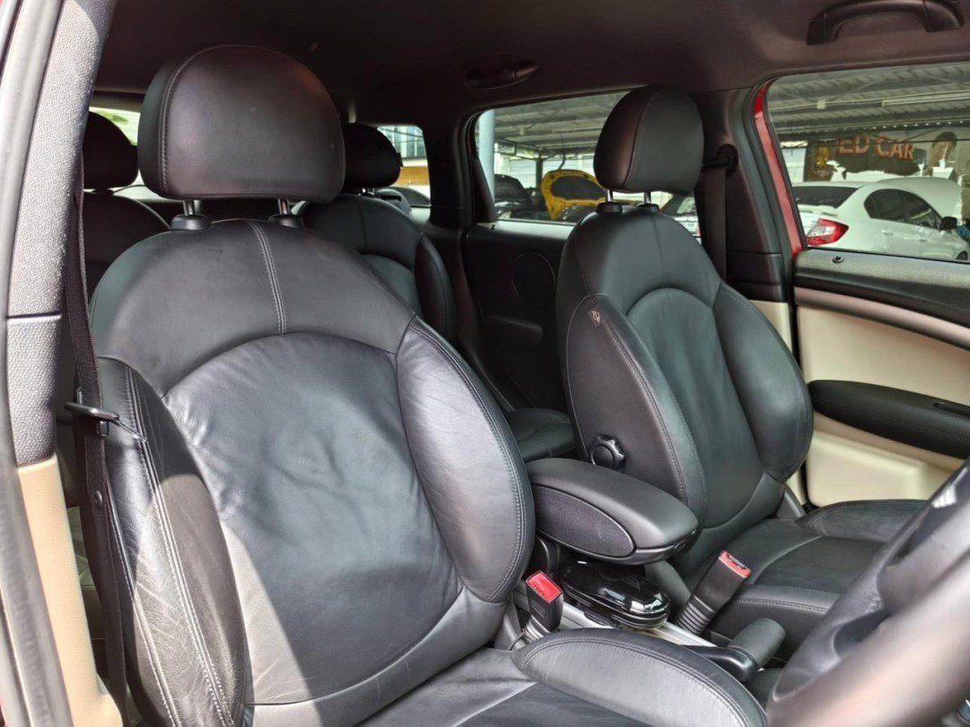 2015 Mini Cooper D Countryman Look 2