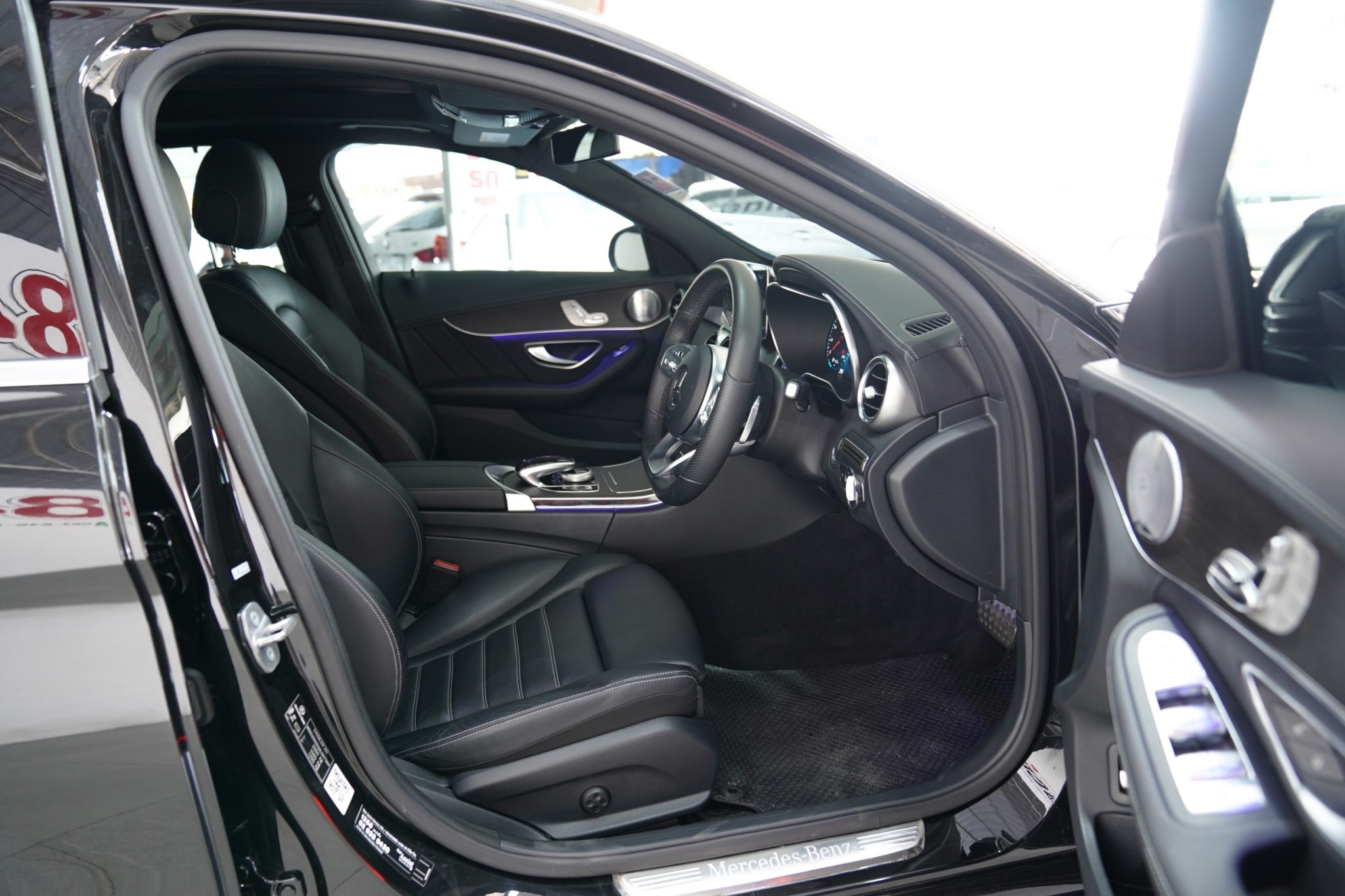2019 MERCEDES BENZ C300 2.0 E