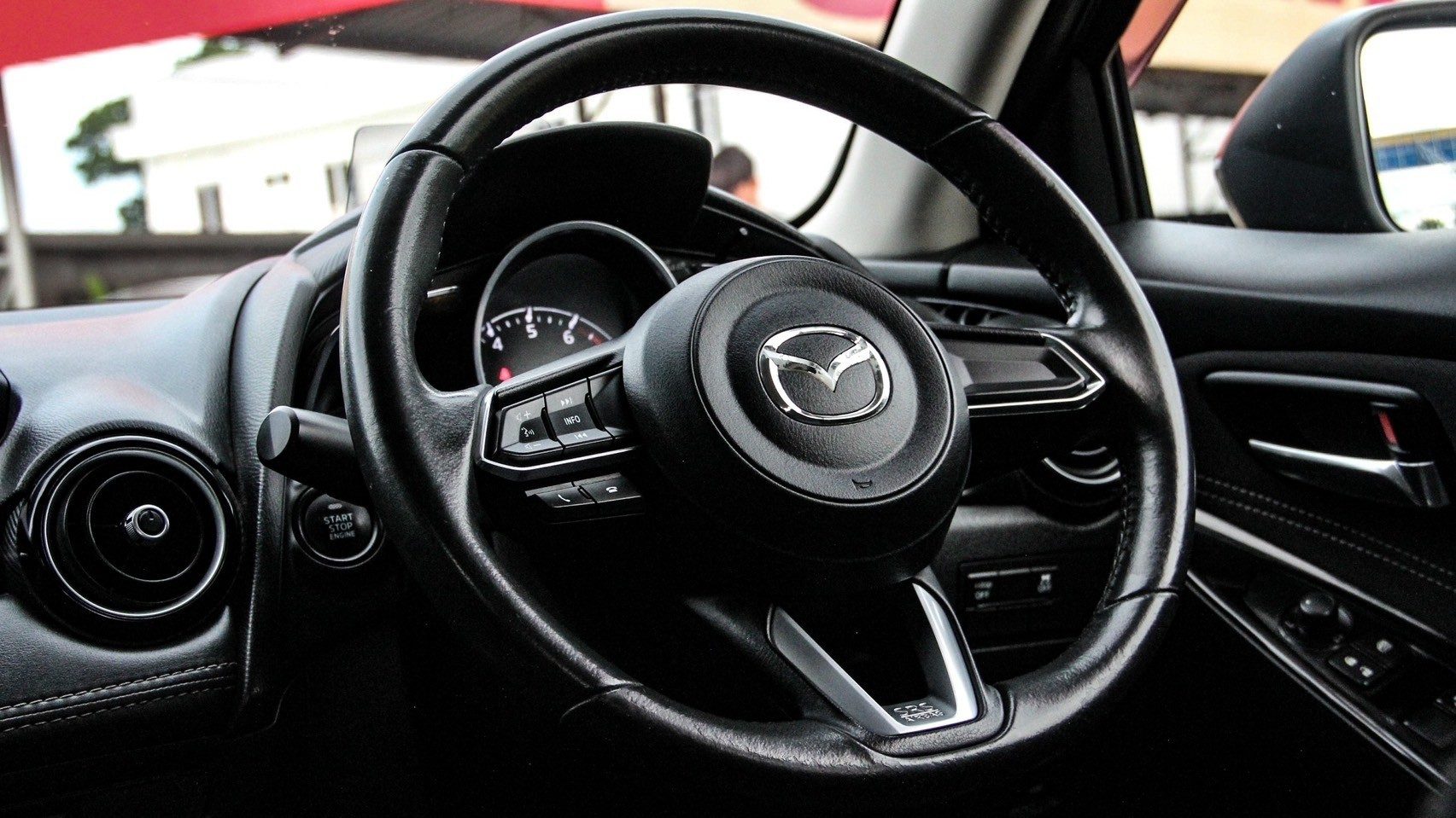 2018 MAZDA MAZDA2 1.3 High Connect