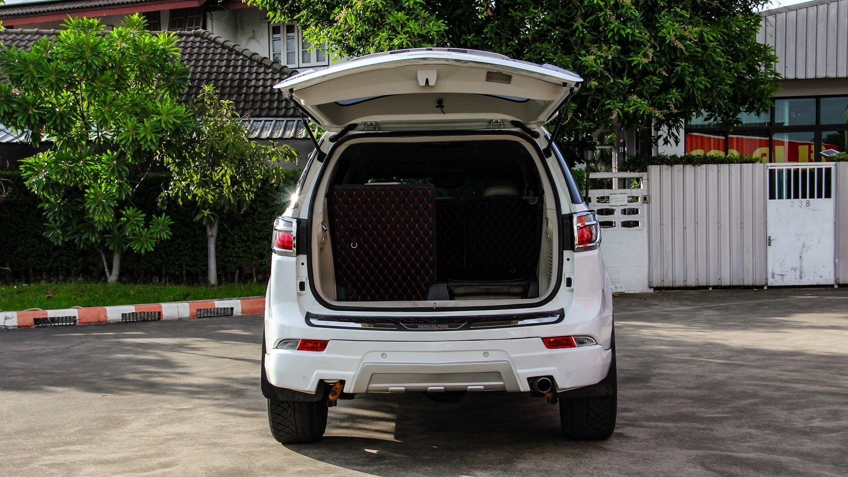 2013 CHEVROLET TRAILBLAZER 2.8 4WD