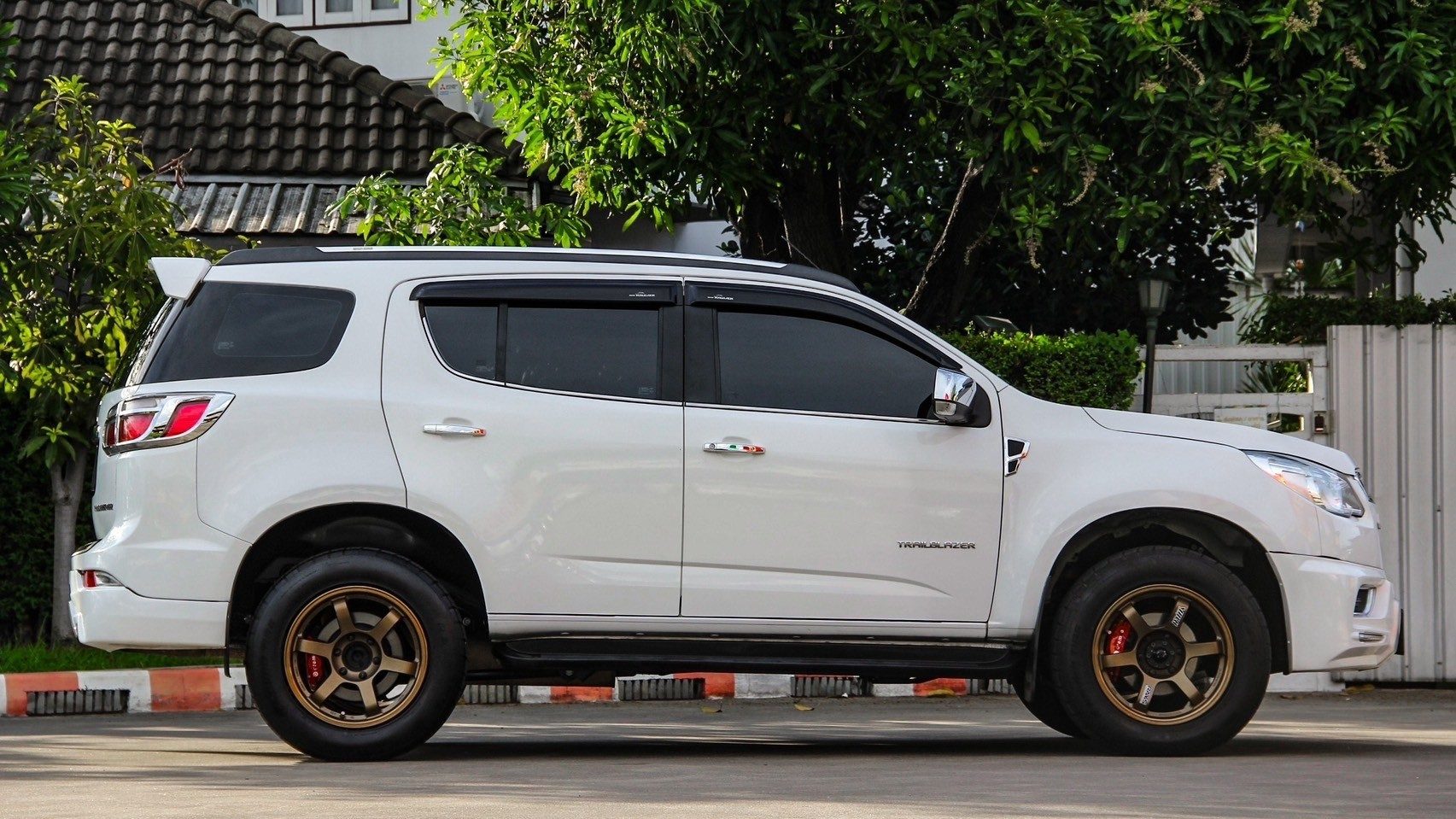 2013 CHEVROLET TRAILBLAZER 2.8 4WD