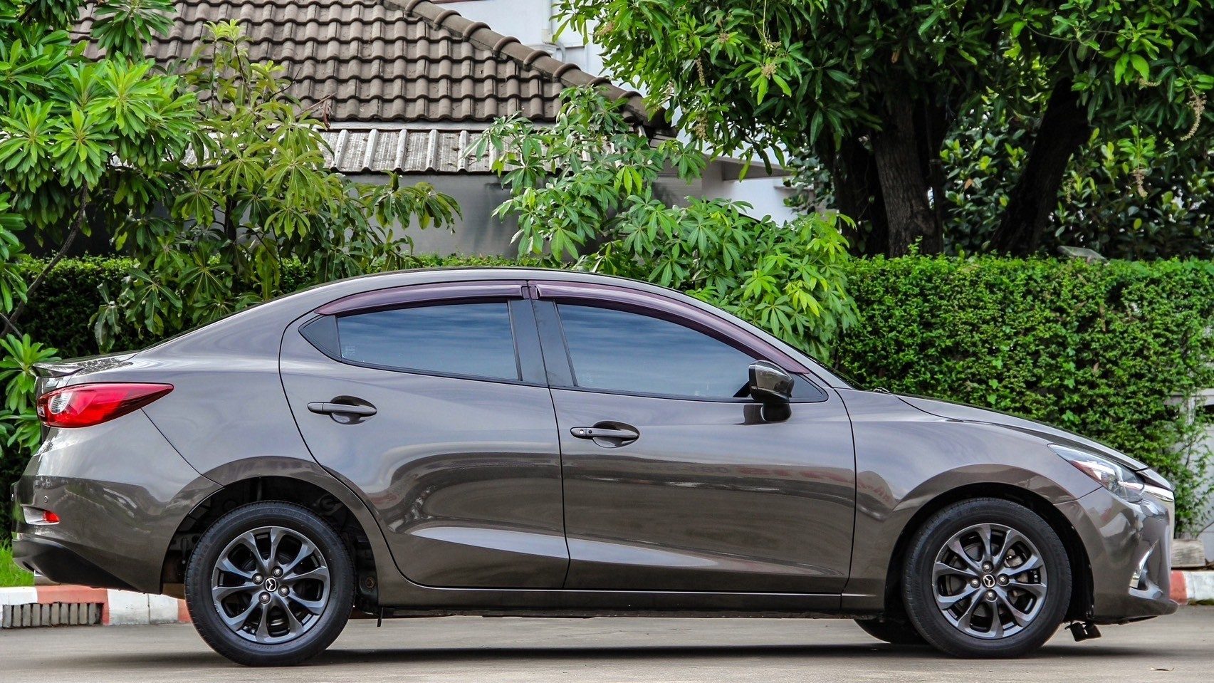 2018 MAZDA MAZDA2 1.3 High Connect