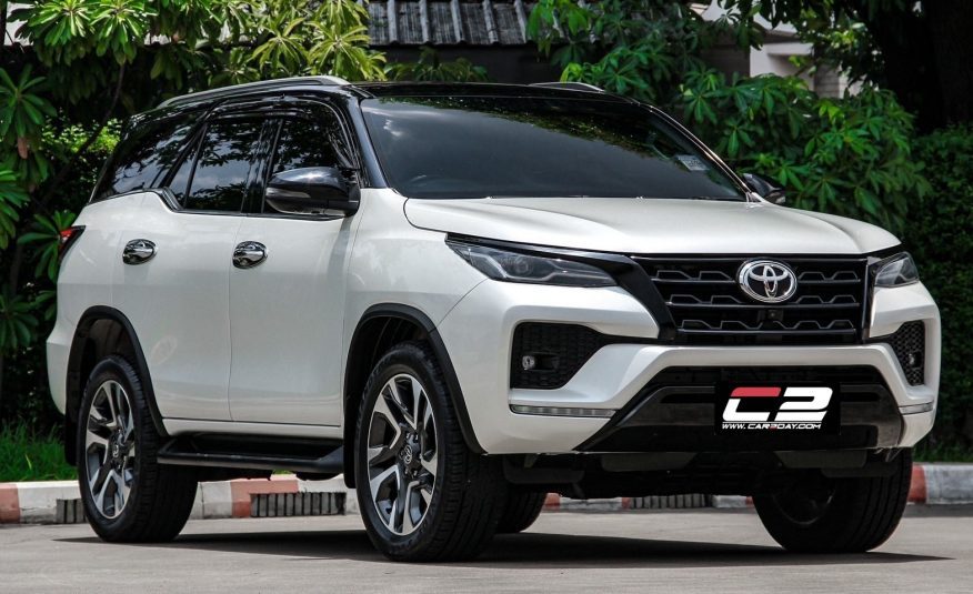 2022 TOYOTA FORTUNER 2.4  COMMANDER