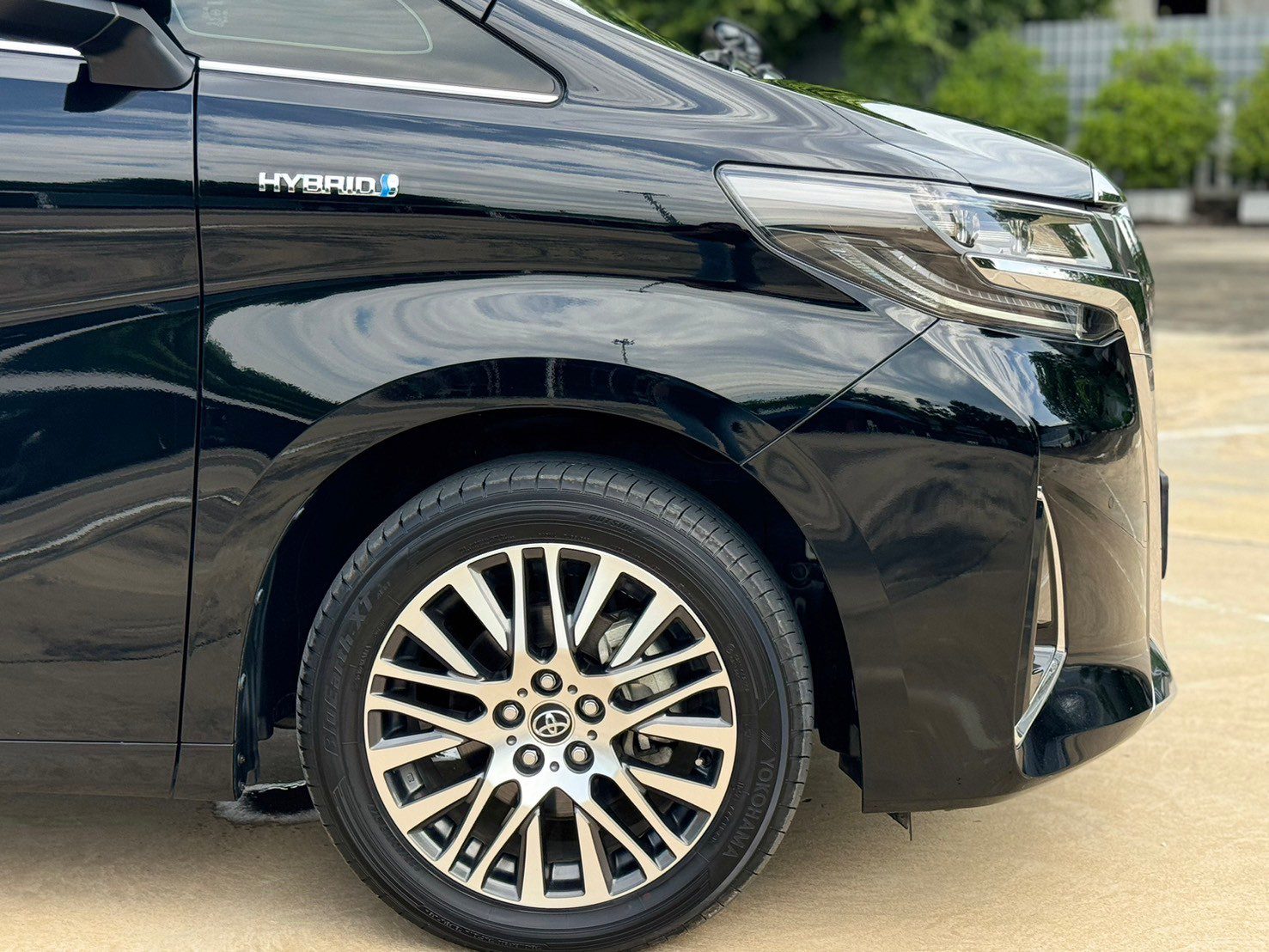 2021 Toyota Alphard 2.5 Hybrid X E Four