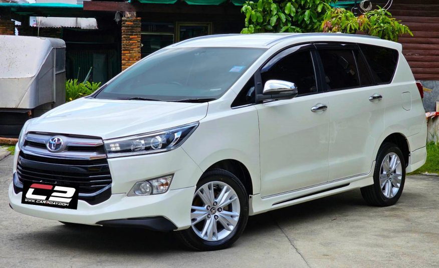 2020 Toyota INNOVA 2.8 V  Top