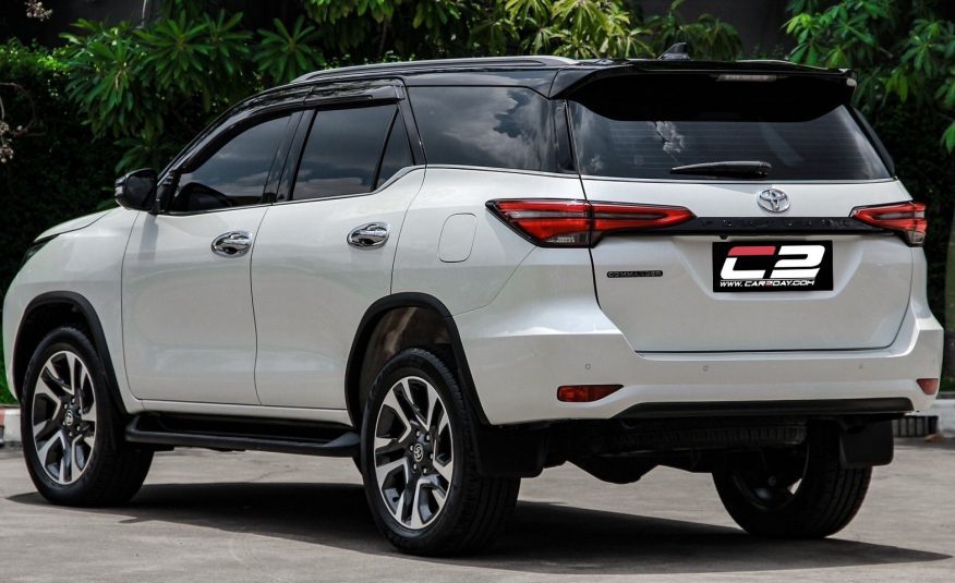 2022 TOYOTA FORTUNER 2.4  COMMANDER