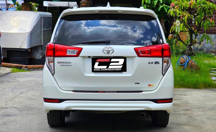 2020 Toyota INNOVA 2.8 V  Top