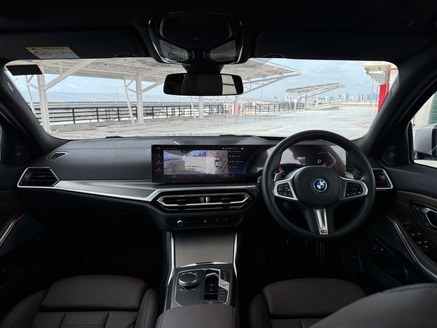 2022 BMW 330e M Sport LCI