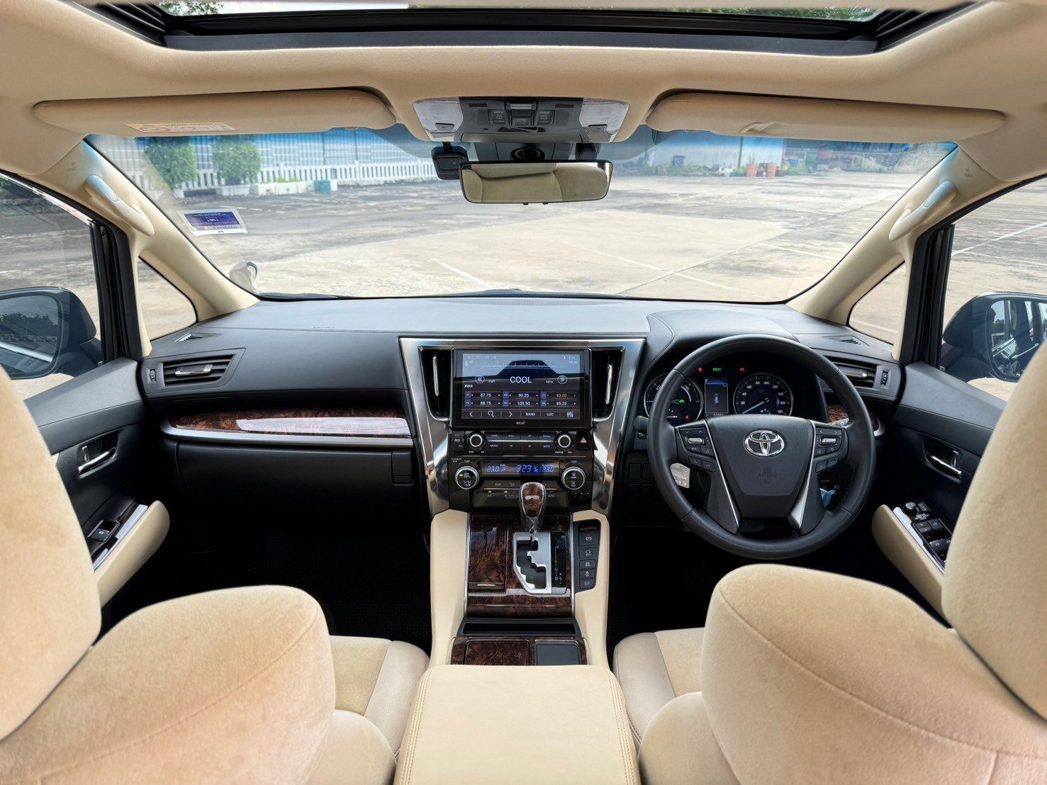 2021 Toyota Alphard 2.5 Hybrid X E Four