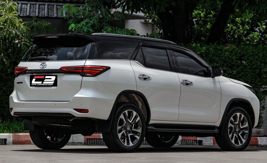 2022 TOYOTA FORTUNER 2.4  COMMANDER