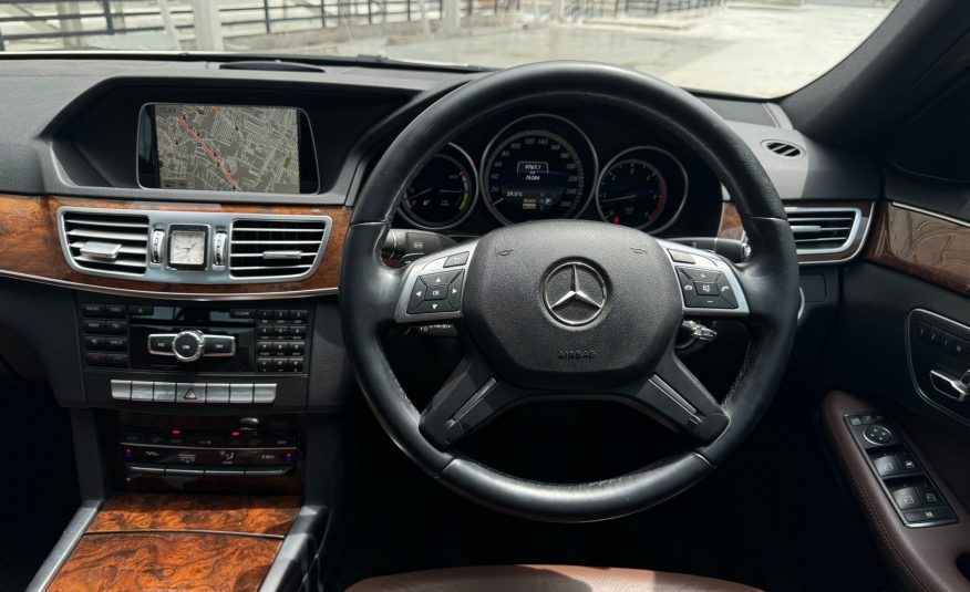 2014 Mercedes Benz E300 Exclusive Bluetec Hybrid