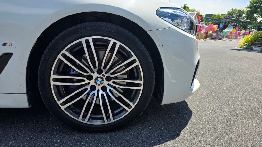 2019 BMW 530e M Sport