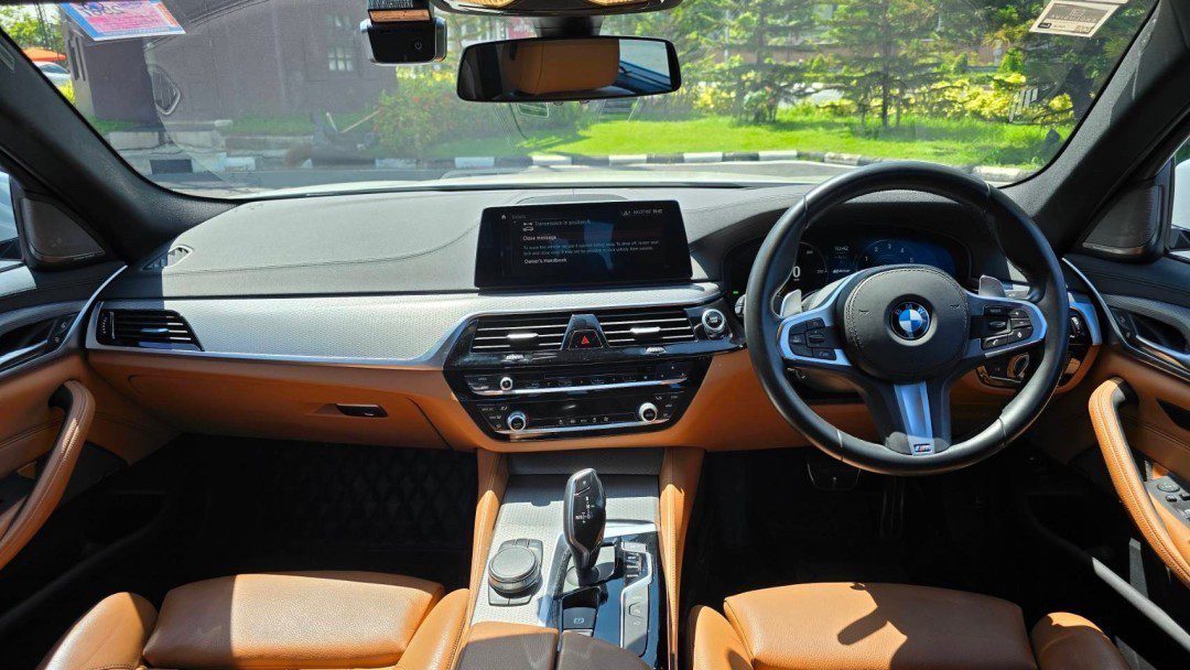 2019 BMW 530e M Sport