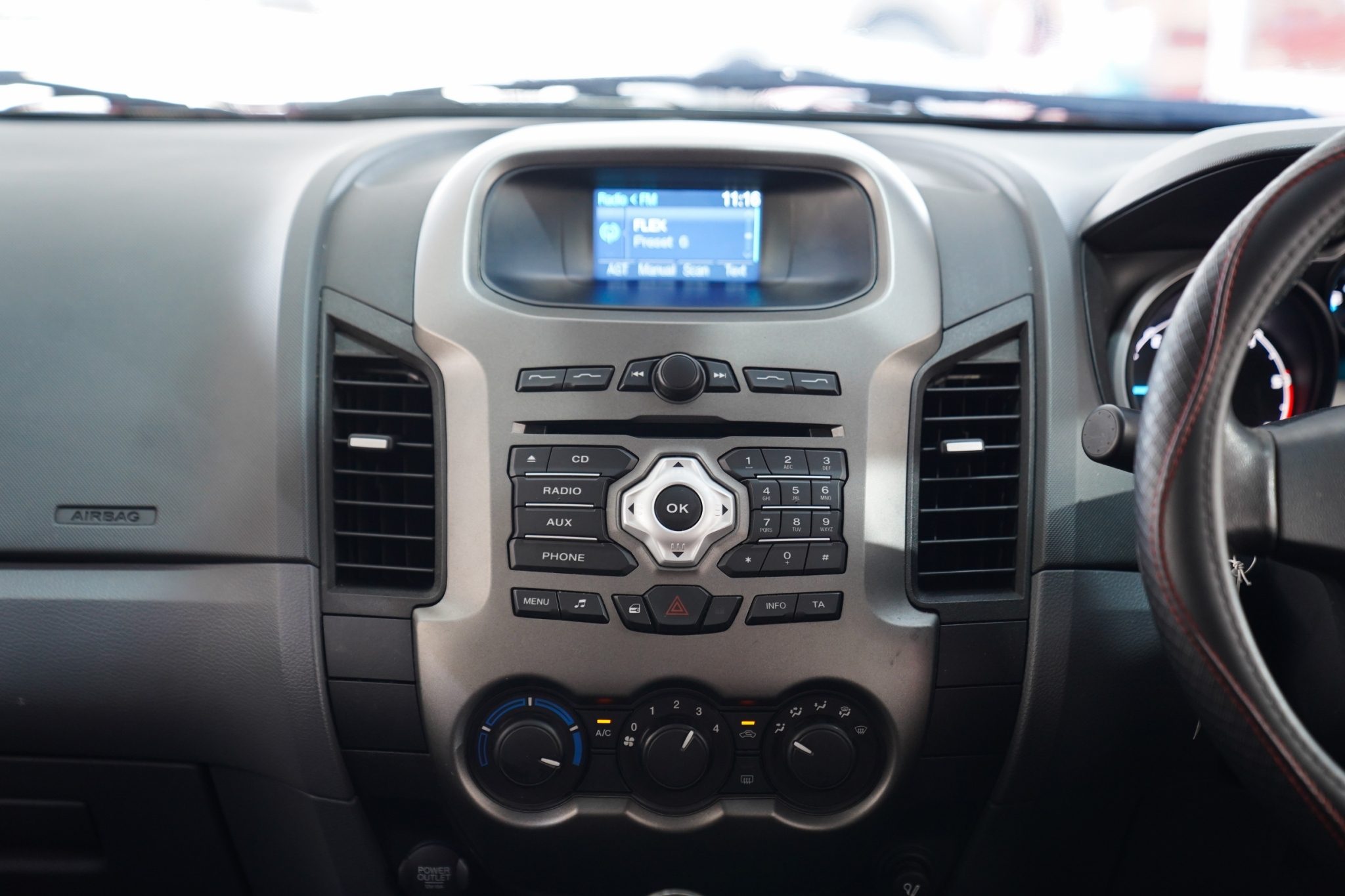 2014 FORD RANGER 2.2 XLT DOUBLECAB MT Hi-Rider