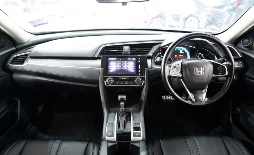 2016 HONDA CIVIC 1.8 EL AT