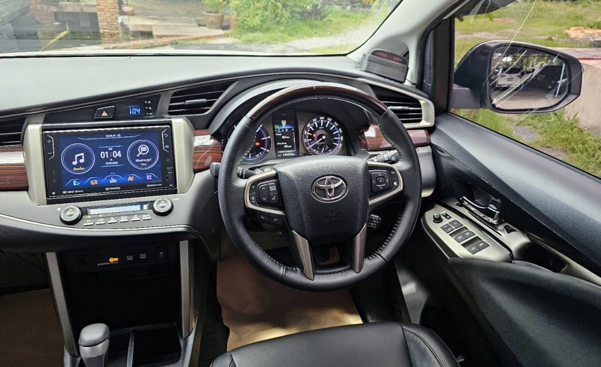 2020 Toyota INNOVA 2.8 V  Top