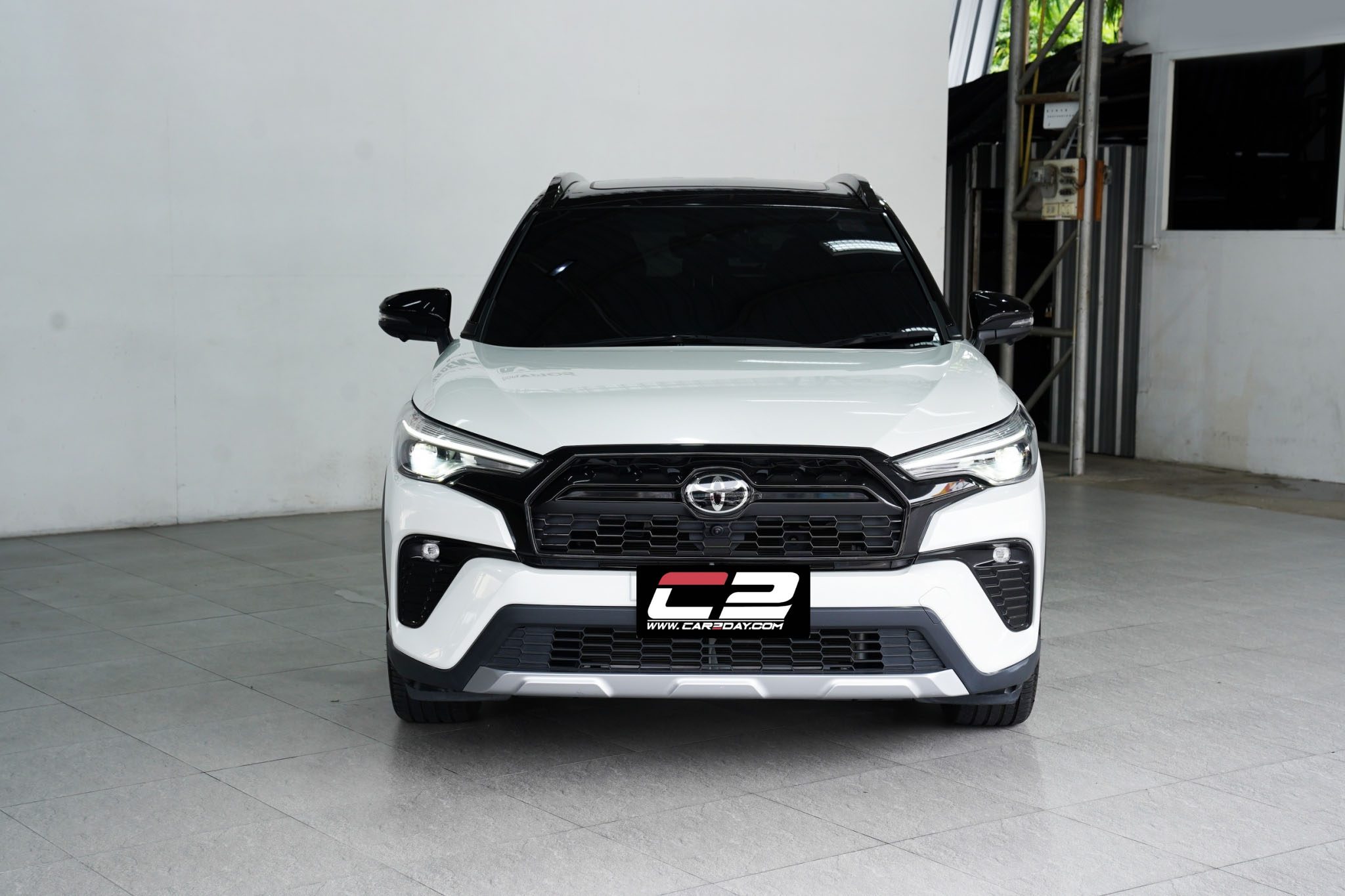 2023 TOYOTA CROSS 1.8 HYBRID GR SPORT AT