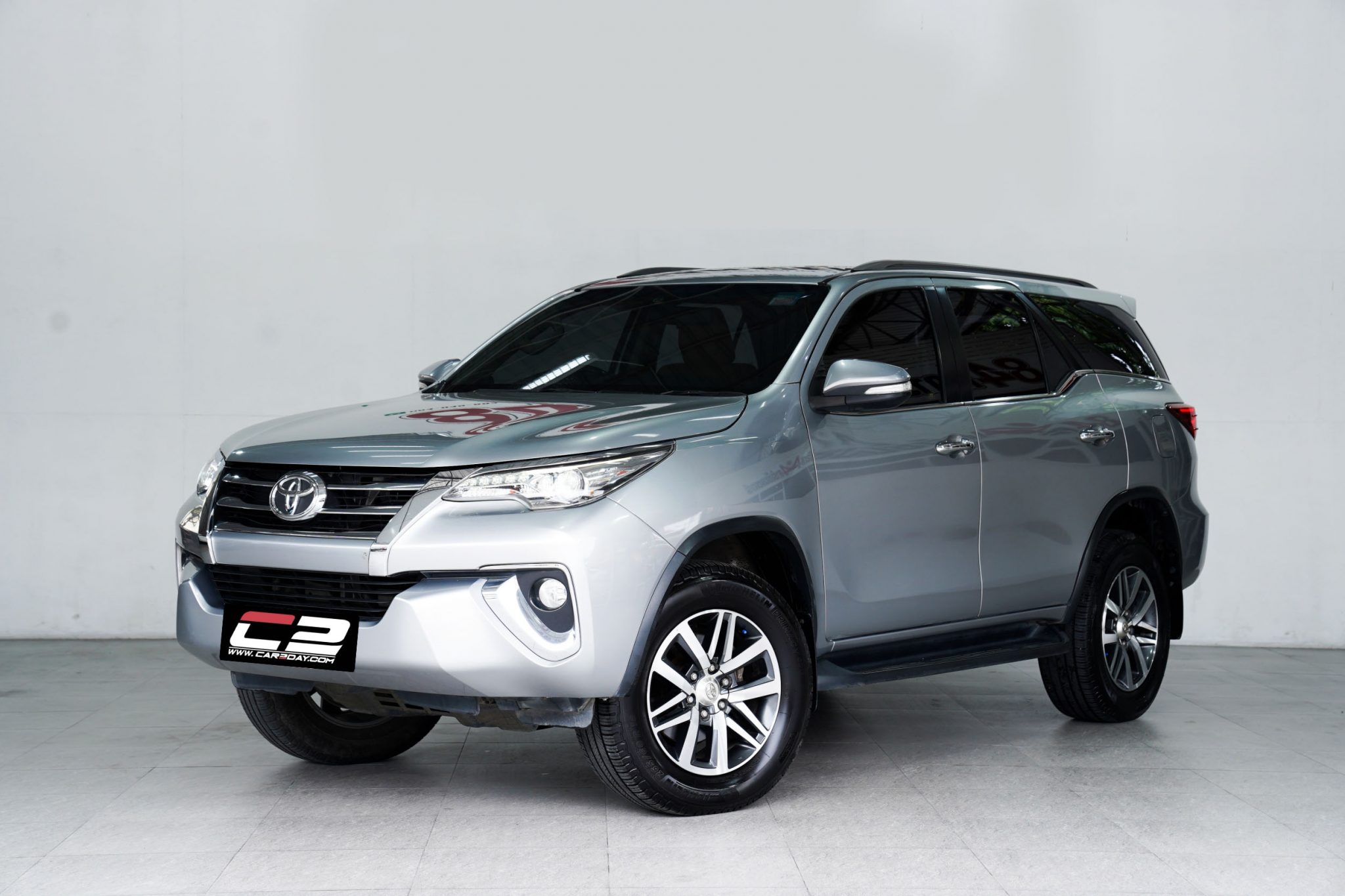 2015 TOYOTA FORTUNER 2.8 V AT/4WD