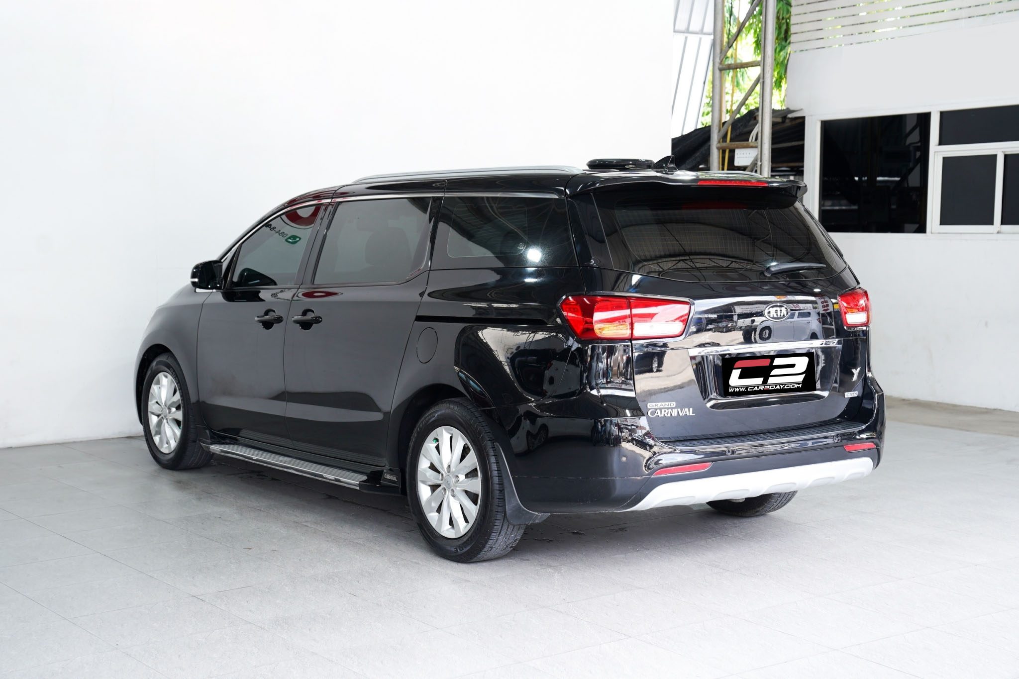 2016 KIA GRAND CARNIVAL 2.2 EX AT