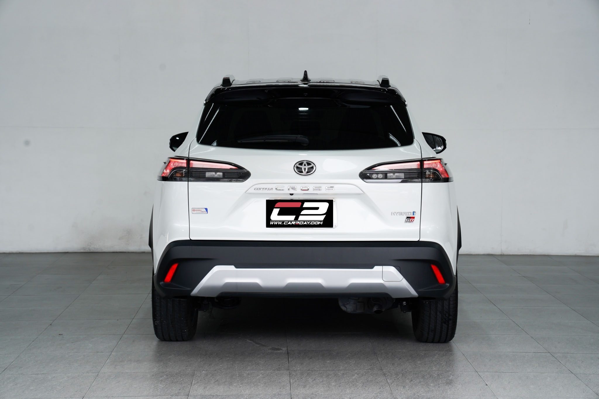 2023 TOYOTA CROSS 1.8 HYBRID GR SPORT AT