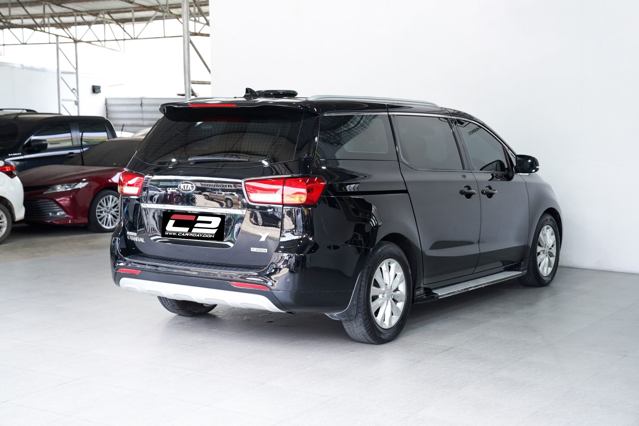 2016 KIA GRAND CARNIVAL 2.2 EX AT