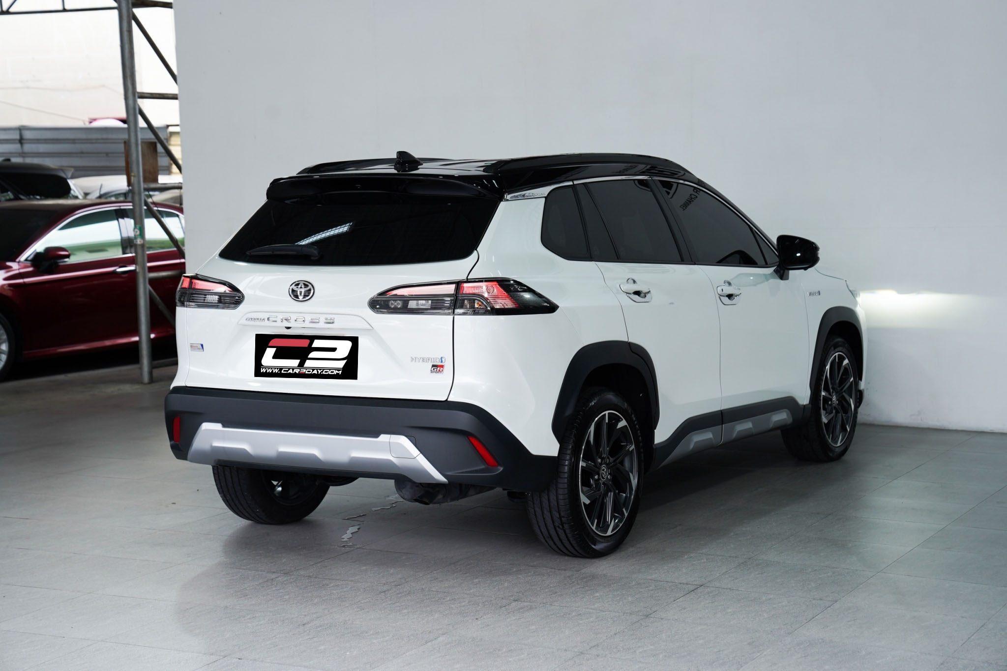 2023 TOYOTA CROSS 1.8 HYBRID GR SPORT AT